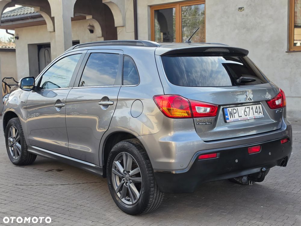 Mitsubishi ASX - 9