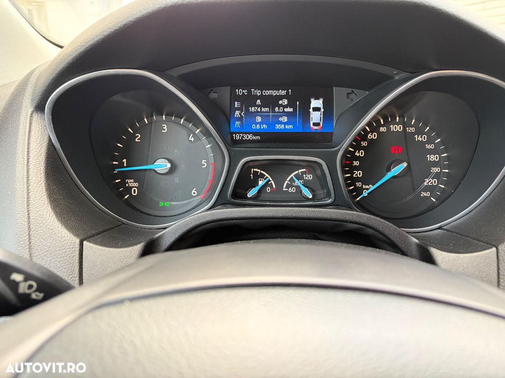 Ford Focus - 7
