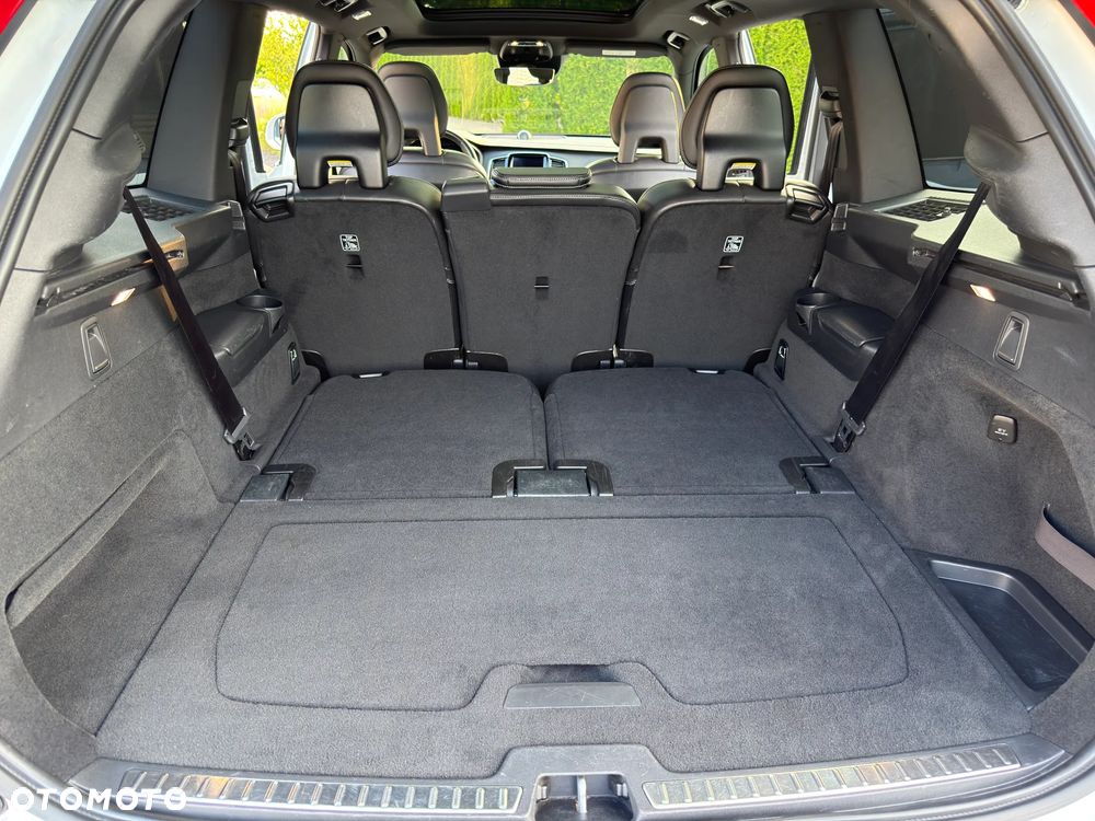 Volvo XC 90 D5 AWD Geartronic RDesign - 29