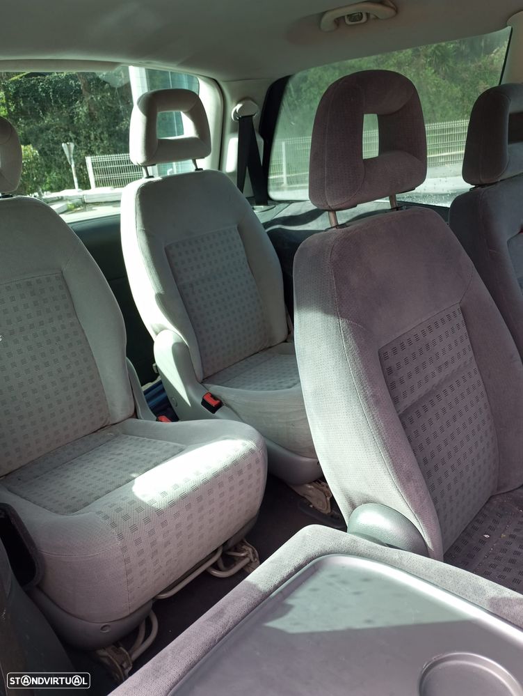 VW Sharan 1.9 TDI - 9