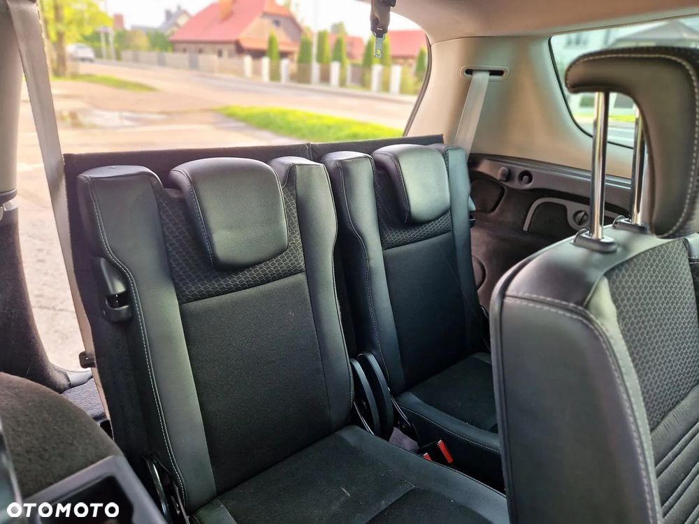 Renault Grand Scenic ENERGY TCe 130 BOSE EDITION - 17