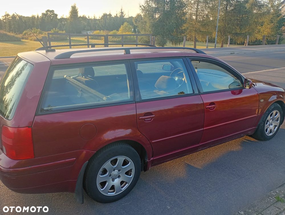 Volkswagen Passat 1.6 - 1
