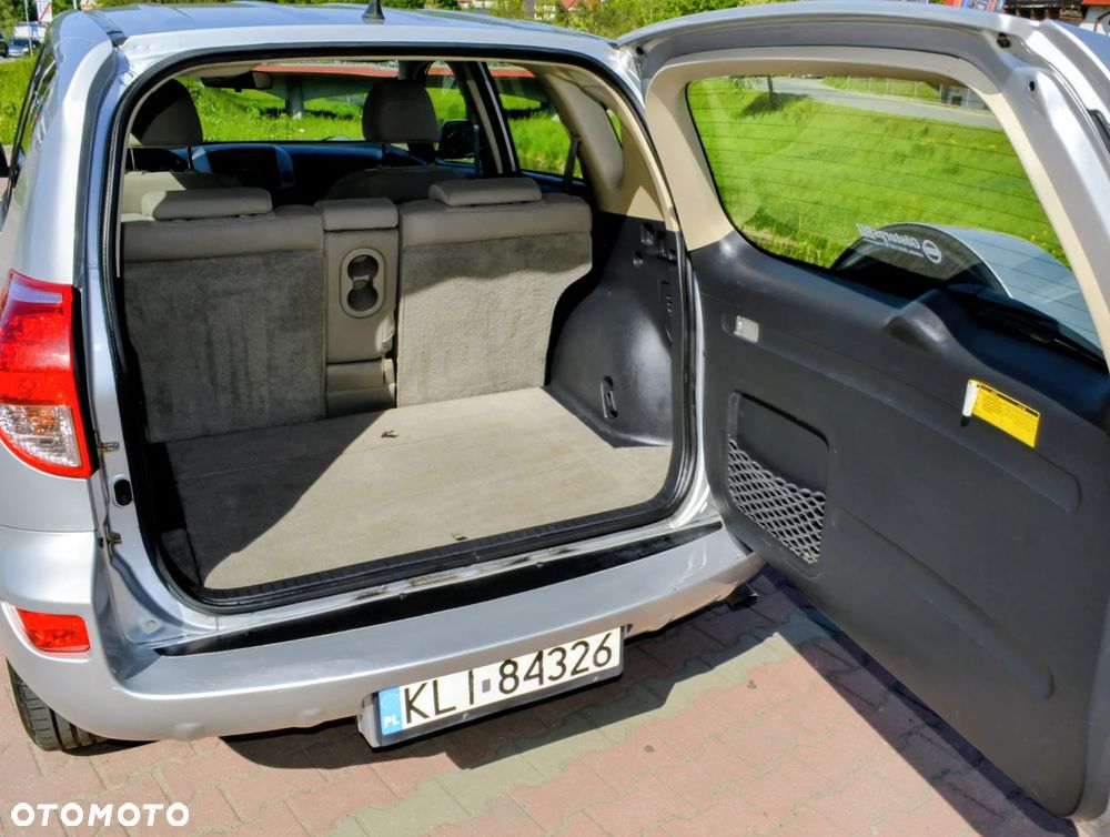Toyota RAV4 2.0 4x4 Sol - 18
