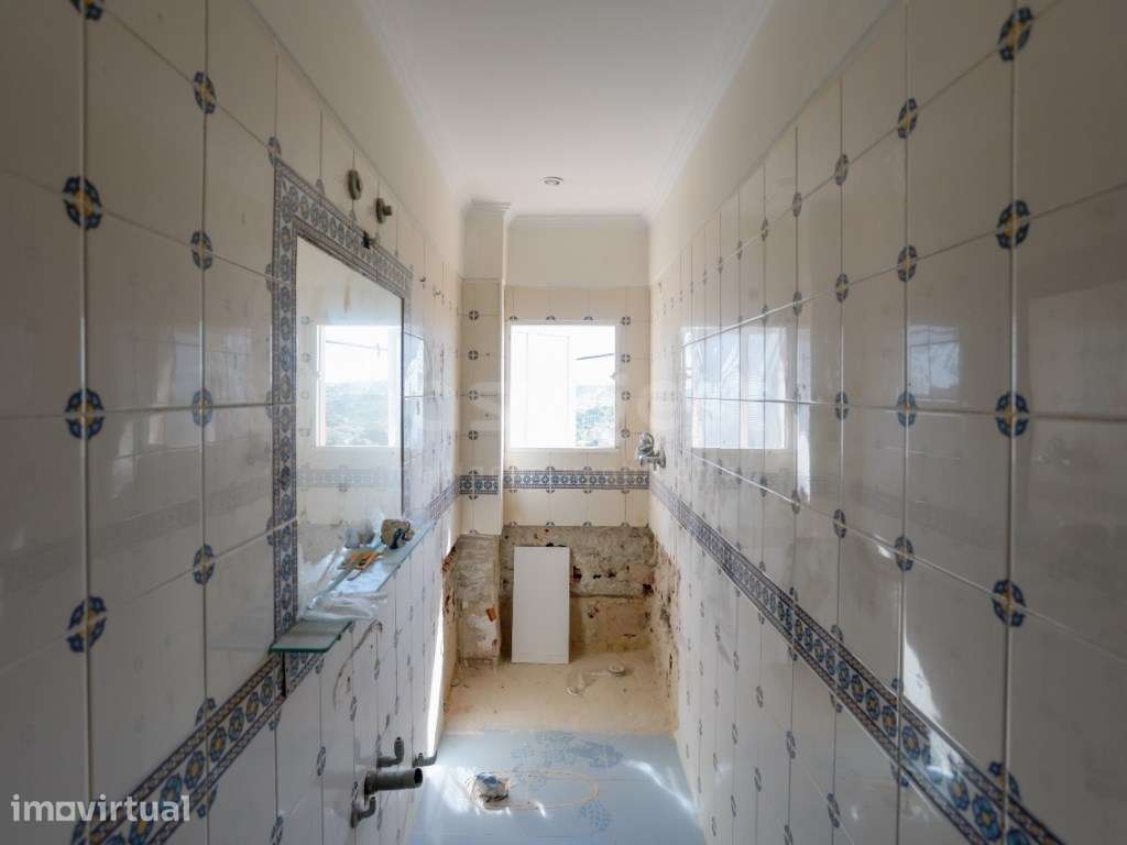 Prédio de 10 frações para Investimento com Vista Desafogada e Eleva... - Grande imagem: 5/58