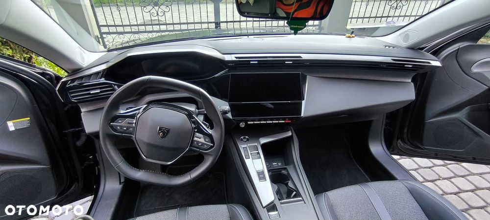 Peugeot 308 1.6 Hybrid PHEV Allure Pack EAT8 - 11