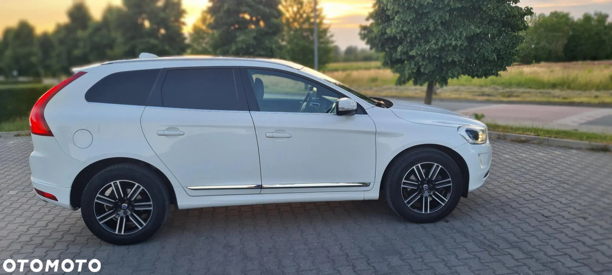 Volvo XC 60 D4 Drive-E Summum - 6