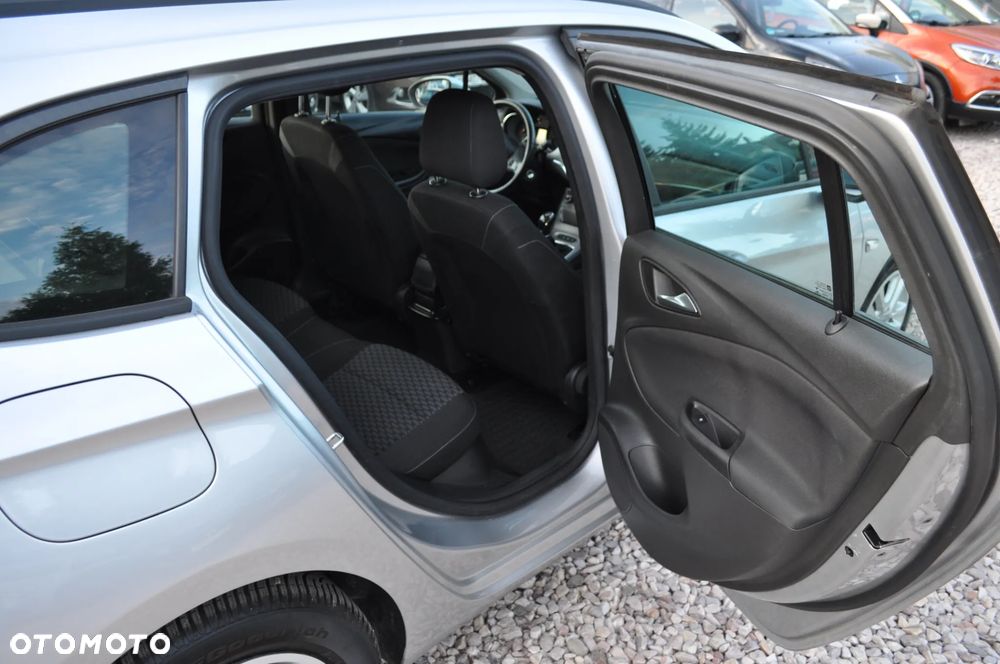 Opel Astra 1.4 Turbo Dynamic - 17