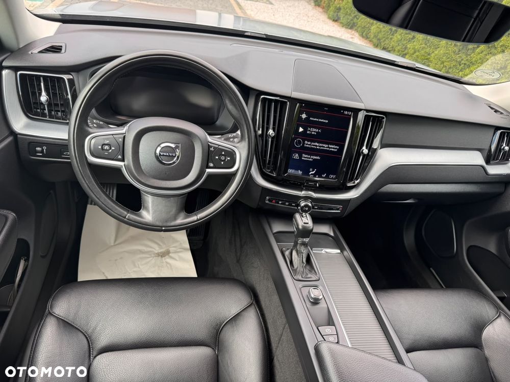 Volvo XC 60 D4 AWD Momentum - 21