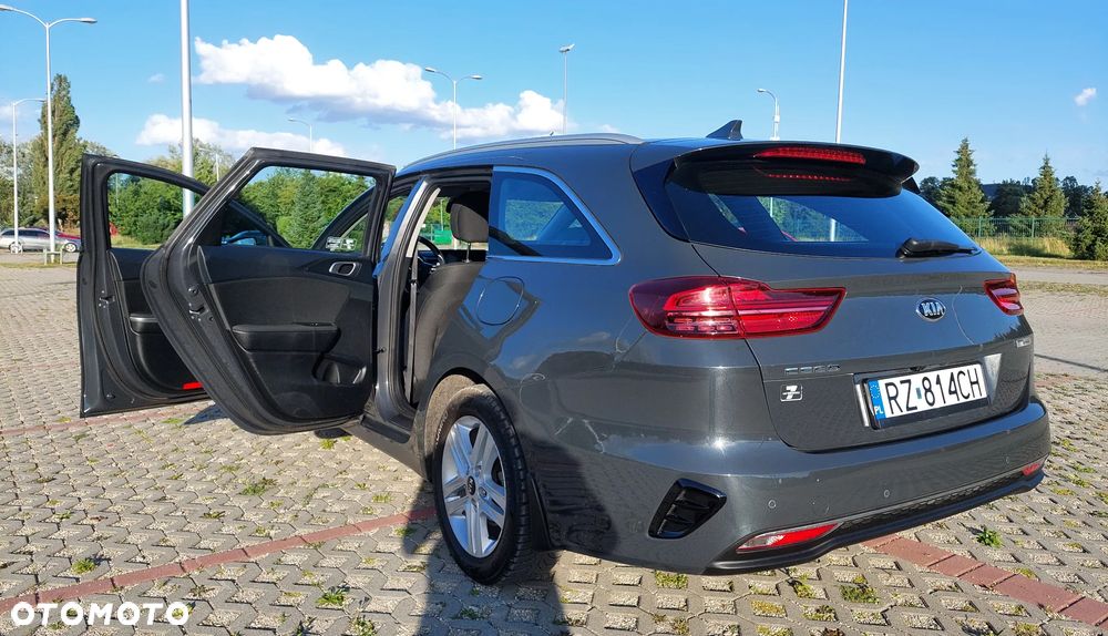 Kia Ceed 1.6 CRDi mHEV M - 20