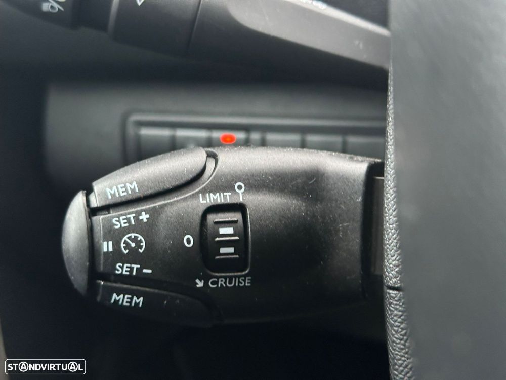 Peugeot 308 1.5 BlueHDi GT Line - 17