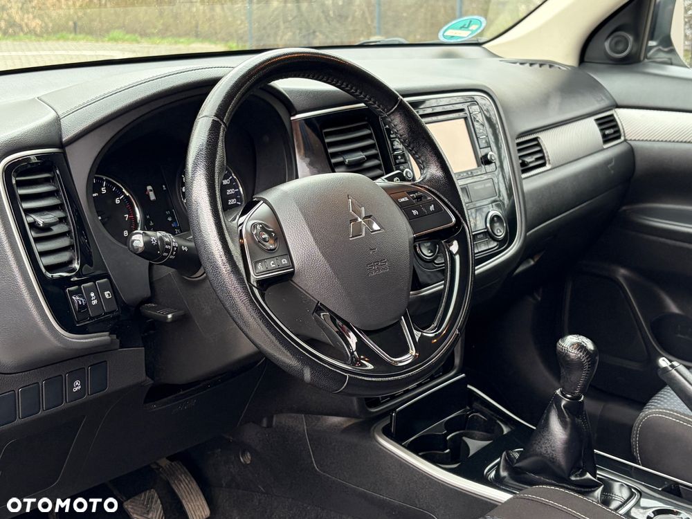 Mitsubishi Outlander 2.0 2WD Invite - 7