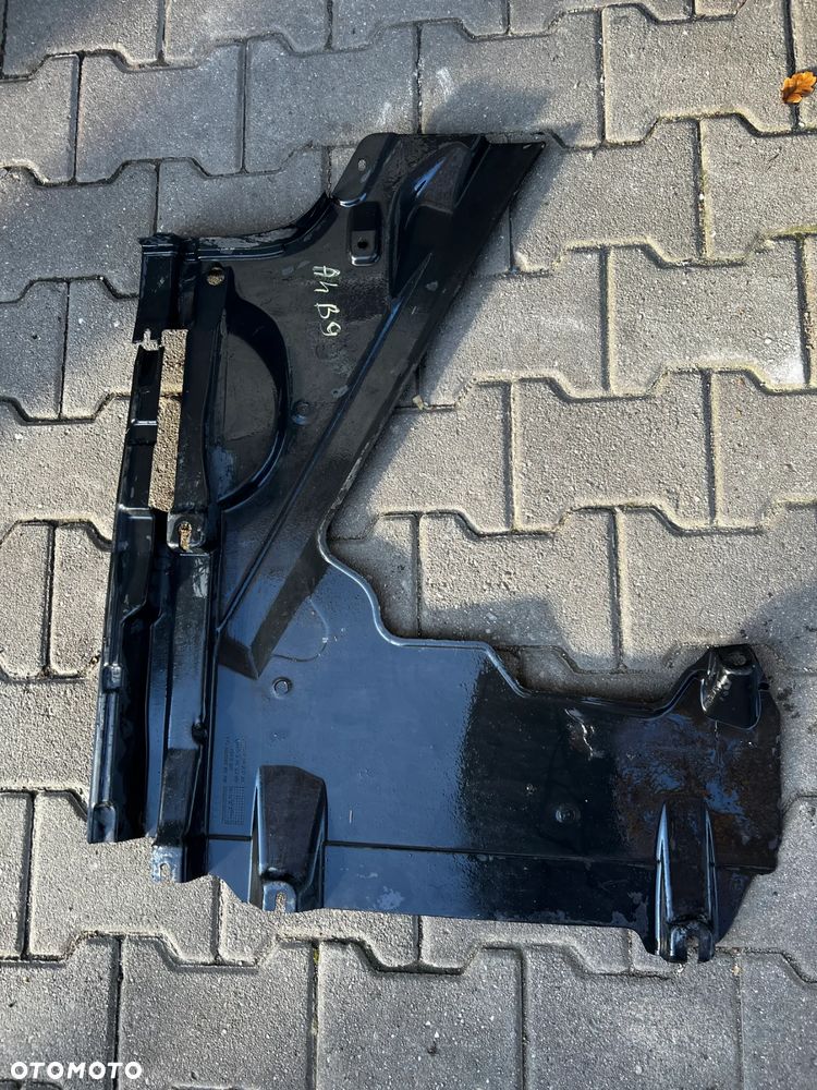 Audi A4 8W B9 LIFT Osłona Podwozia PRAWA 8w0825216e - 1