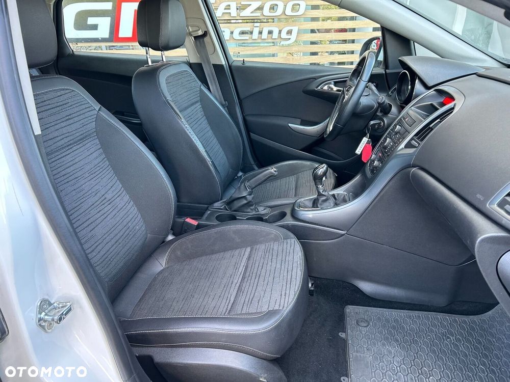 Opel Astra - 10