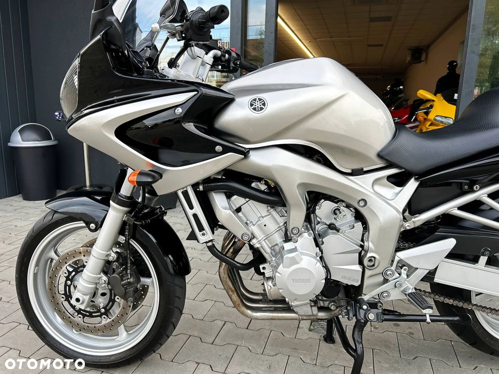 Yamaha FZ6 - 19