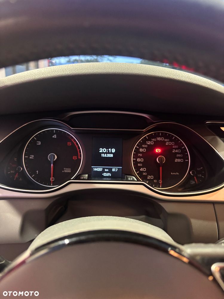 Audi A4 Avant 2.0 TDI Quattro S tronic - 6