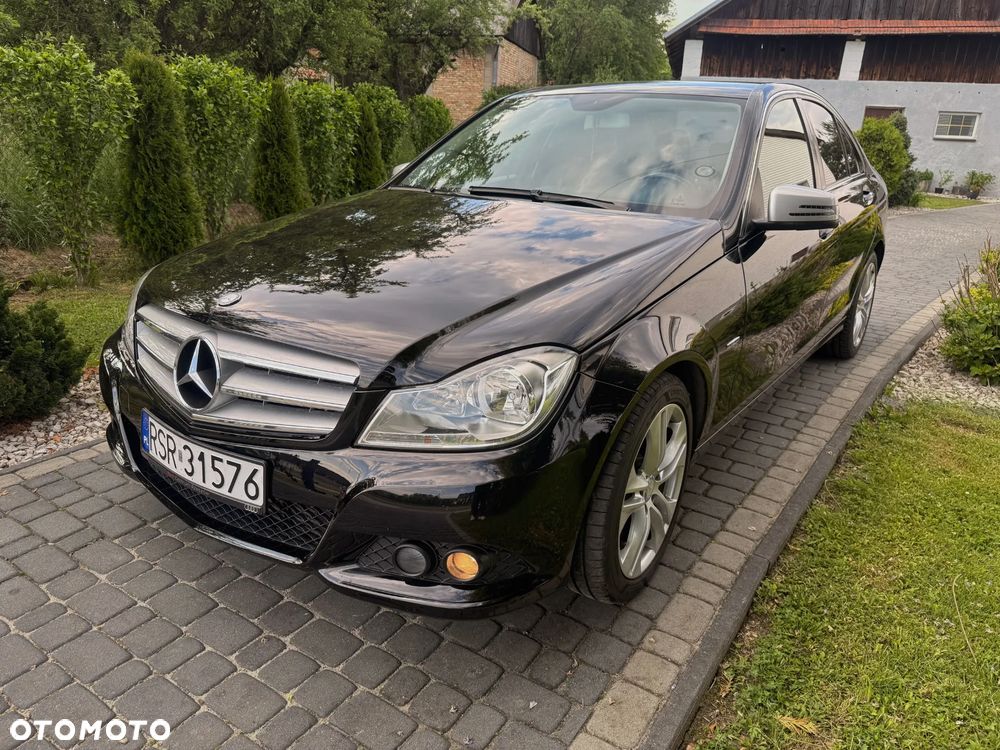 Mercedes-Benz Klasa C 180 CGI BlueEff Classic - 2