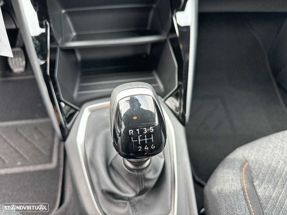 Peugeot 2008 1.2 Style — fotografia 16