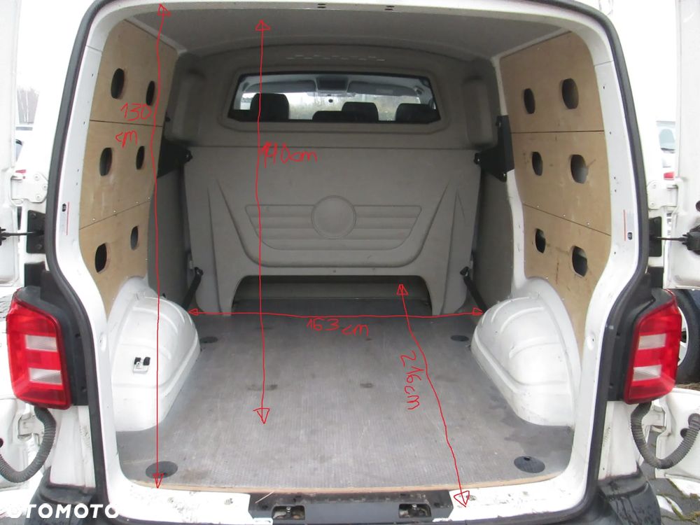 Volkswagen Transporter Brygadówka 6 osobowy - 35