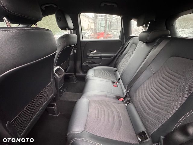 Mercedes-Benz Klasa B ver-250-e-style-8g--dct - 23