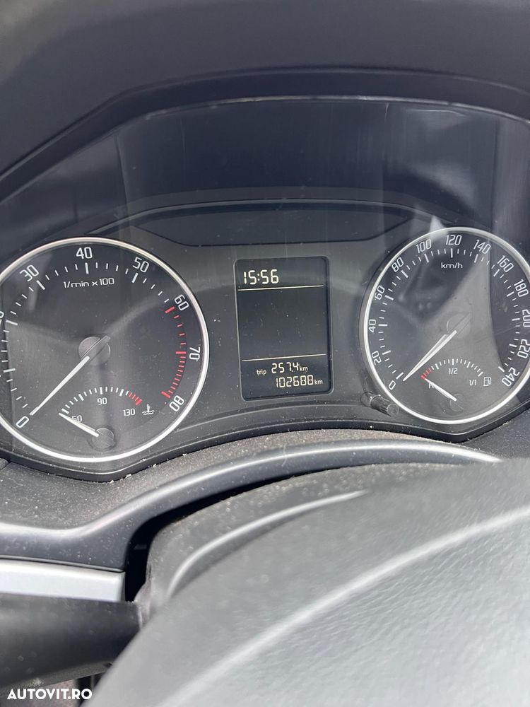 Skoda Octavia 1.6 MPI - 19