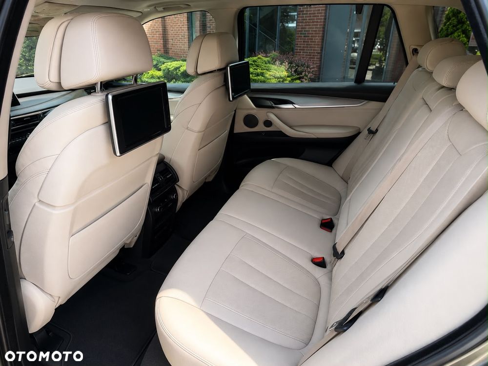 BMW X5 xDrive35i Edition Exclusive - 8