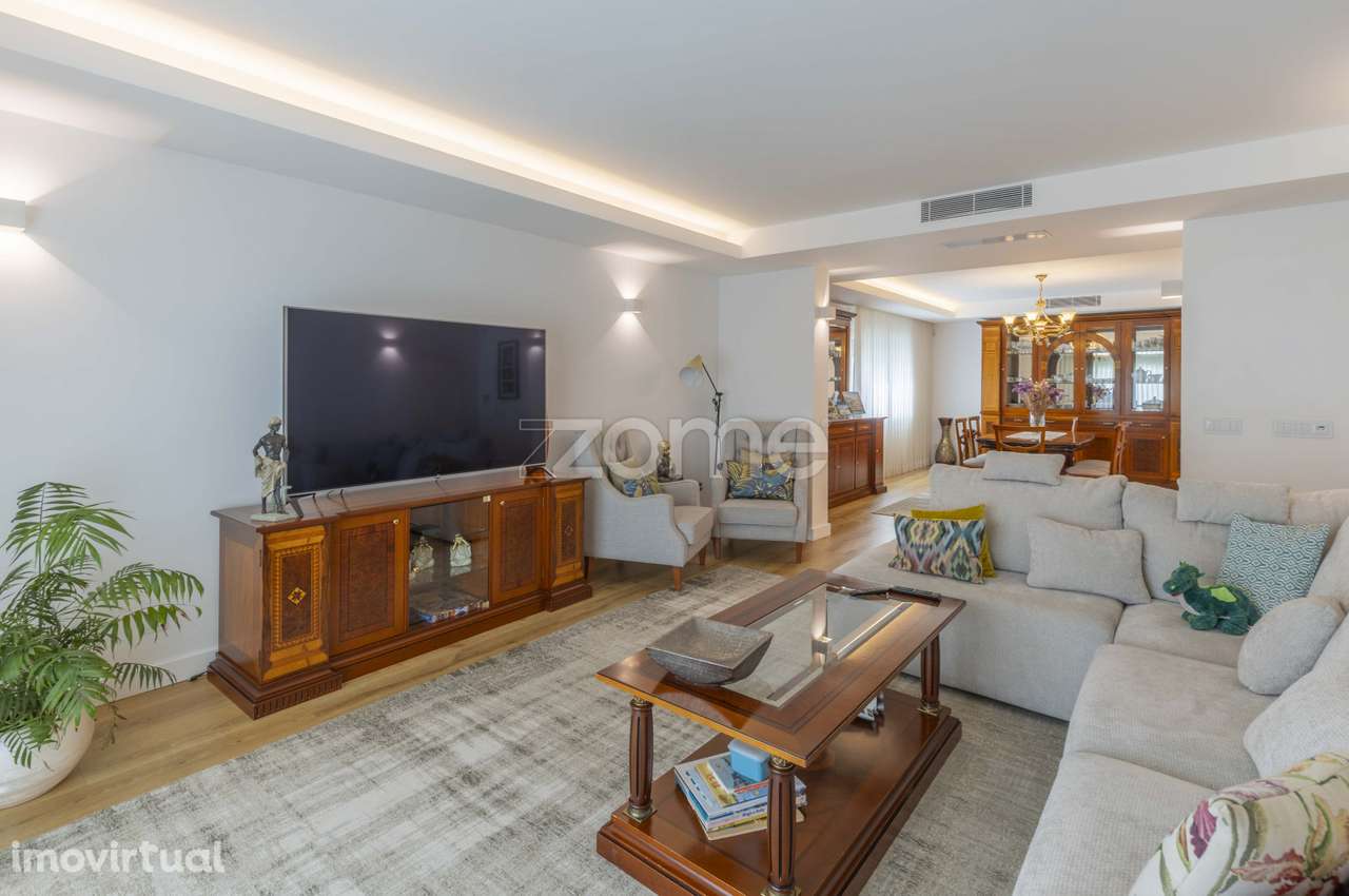 Moradia unifamiliar independente T4 - Grande imagem: 4/60