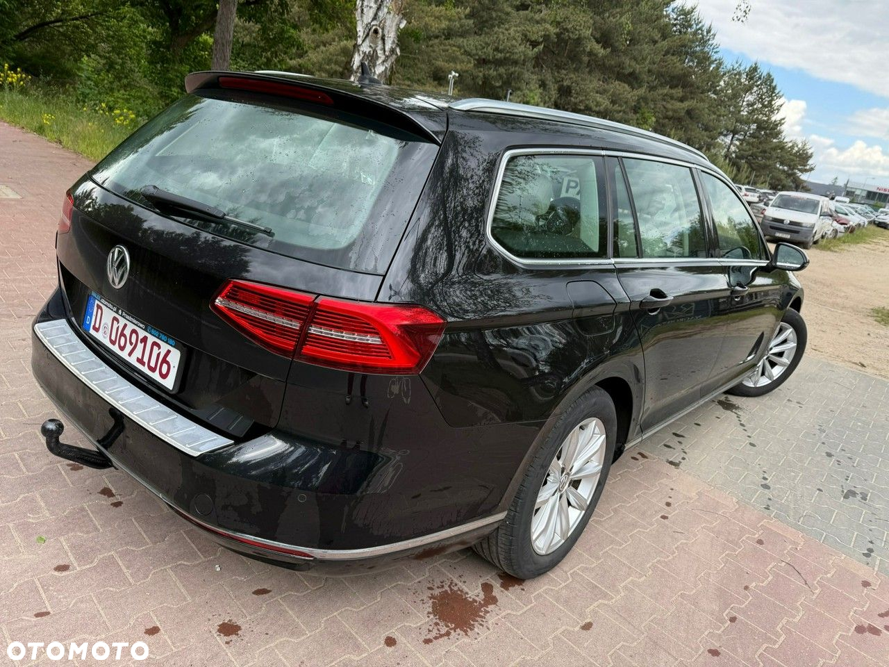 Volkswagen Passat - 4
