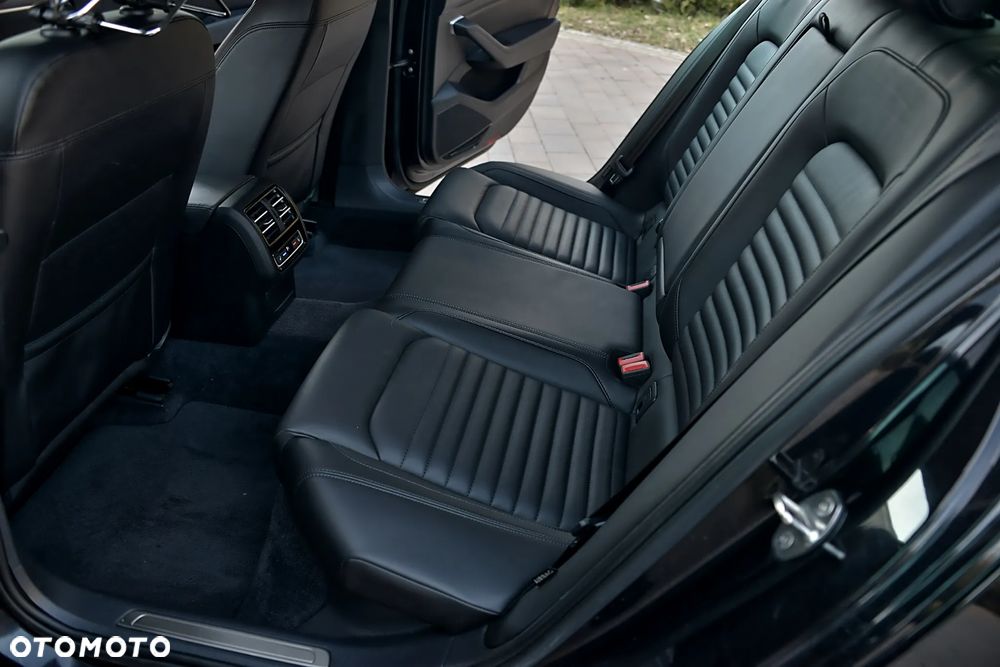 Volkswagen Passat 2.0 TDI SCR (BlueMotion Tech) 4Mot DSG Highline - 31