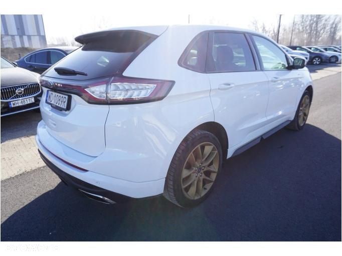 Ford Edge - 4