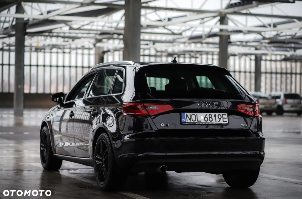 Audi A3 Sportback 1.6 TDI Ambiente - 7