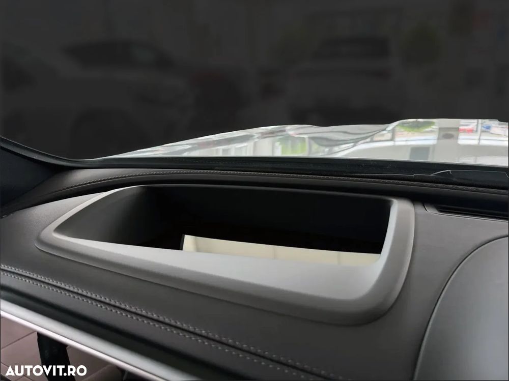 Mercedes-Benz GLC 300 e 4Matic 9G-TRONIC Edition AMG Line - 27