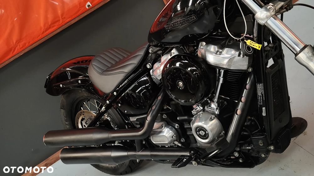 Harley-Davidson Softail Standard - 20