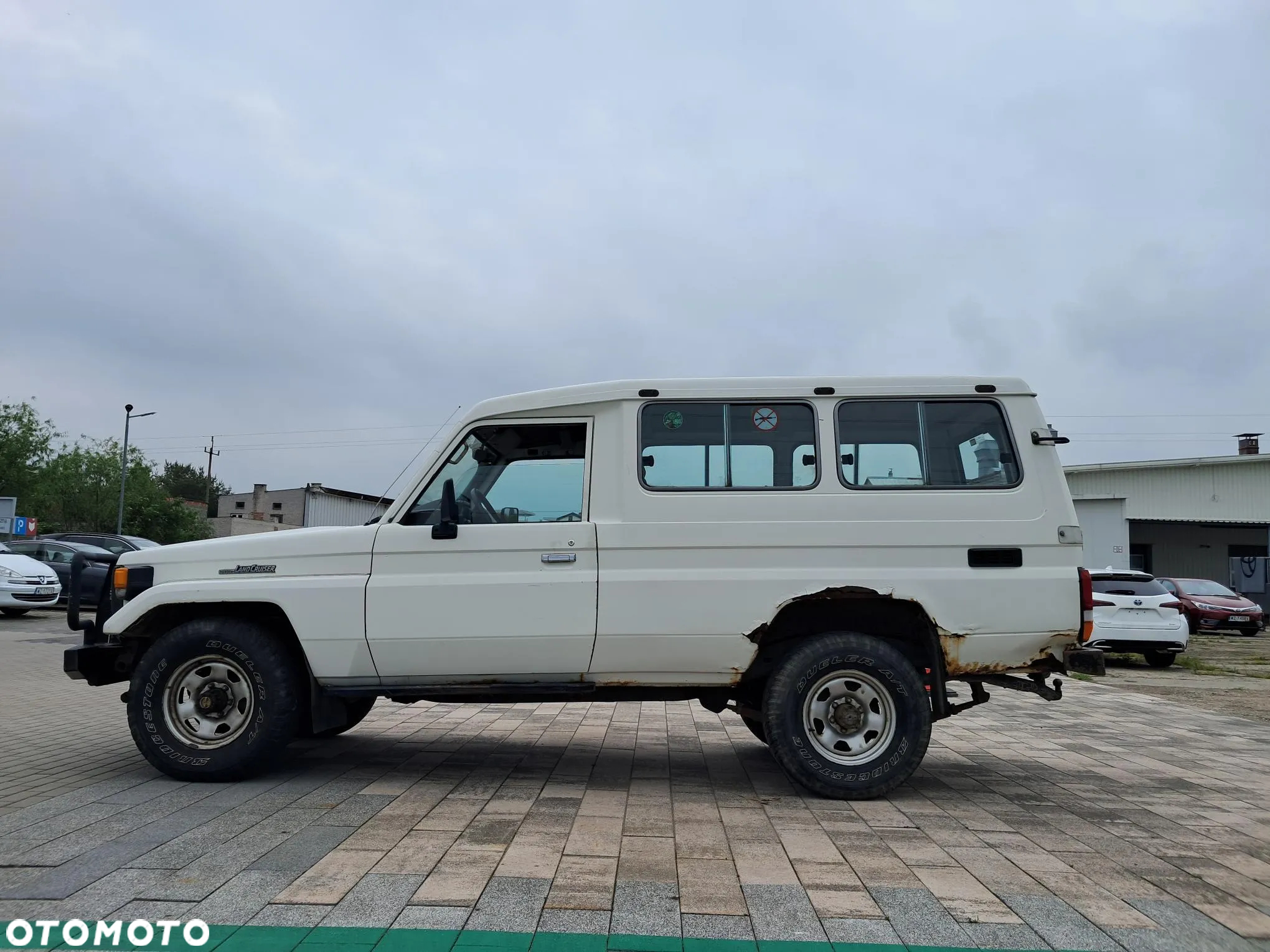 Toyota Land Cruiser - 8