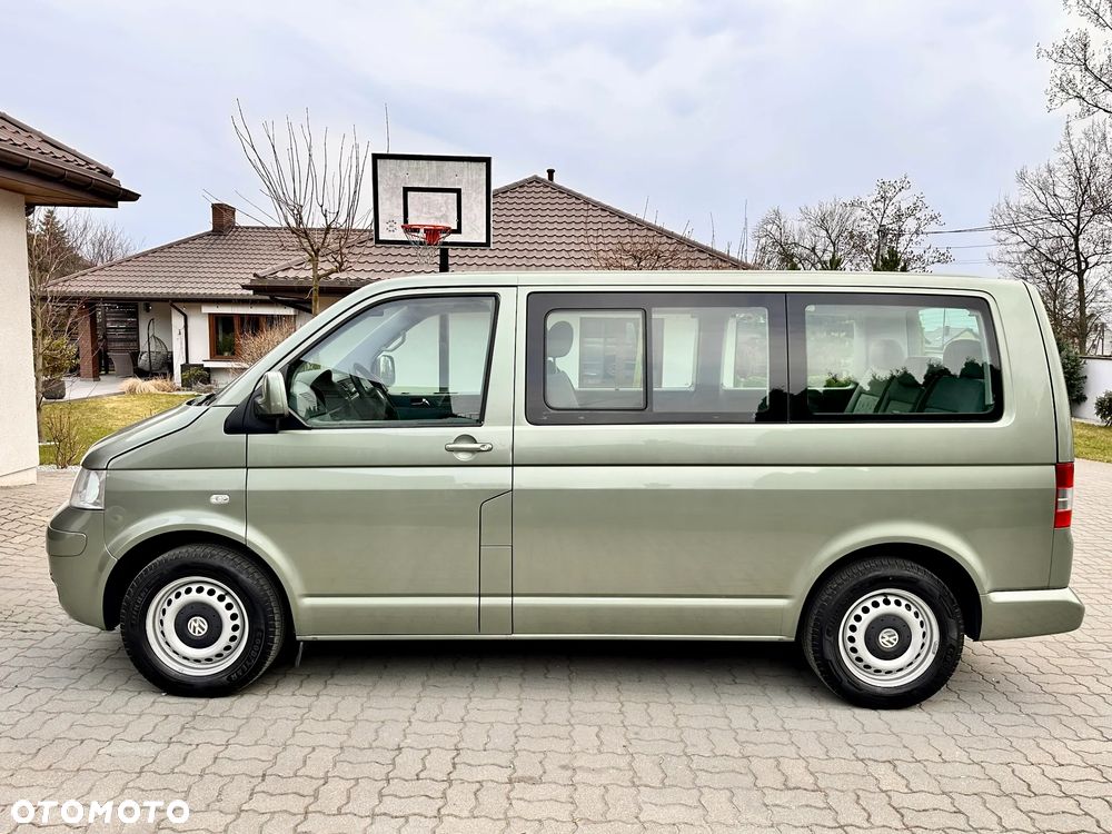Volkswagen Multivan - 8