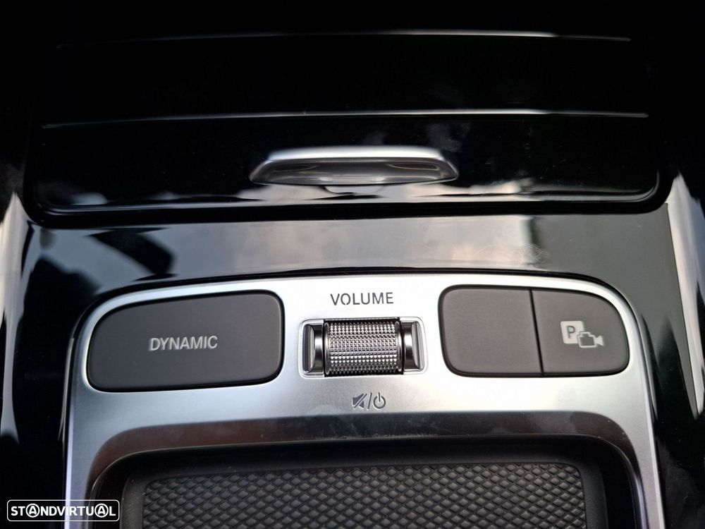 Mercedes-Benz GLA 250 e Progressive — fotografia 21