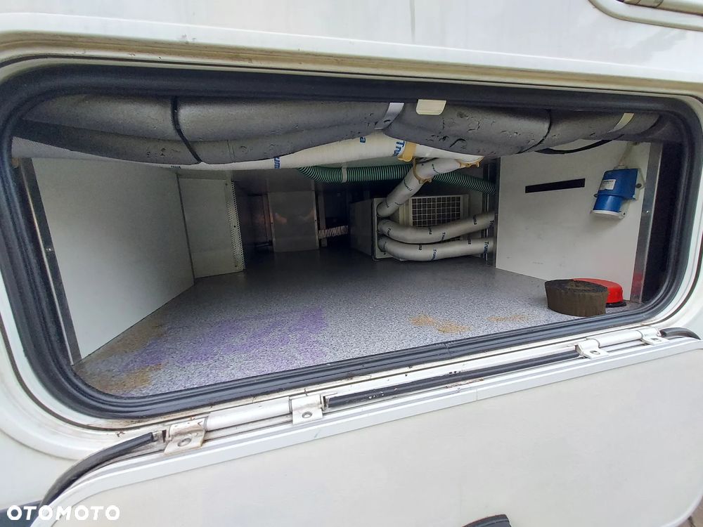 Iveco Phoenix A7200 - 40