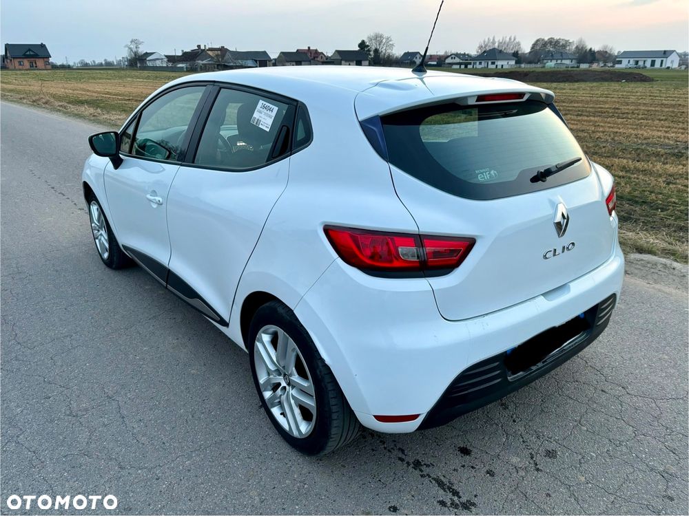 Renault Clio 1.2 16V 75 Collection - 7