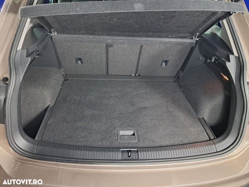 Volkswagen Tiguan - 27