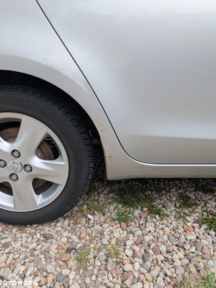 Toyota Yaris 1.3 Sol - 16
