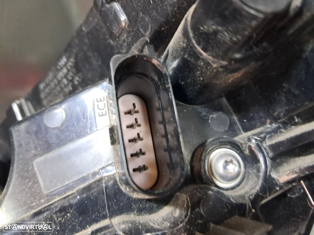 farolim Farolins led Audi A4 B9 facelift carrinha 2019-2024 - 2