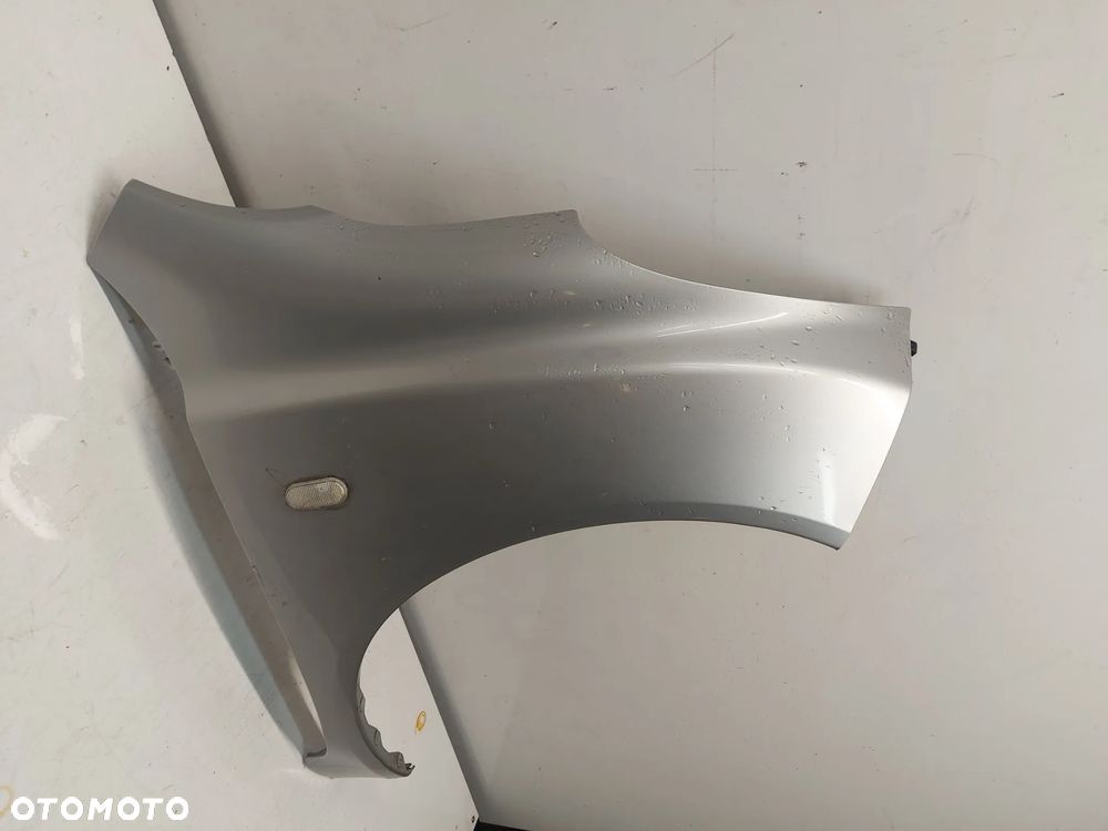 ^ BŁOTNIK PRZÓD PRZEDNI PRAWY NISSAN MICRA K12 SREBRNY KY0 - 2