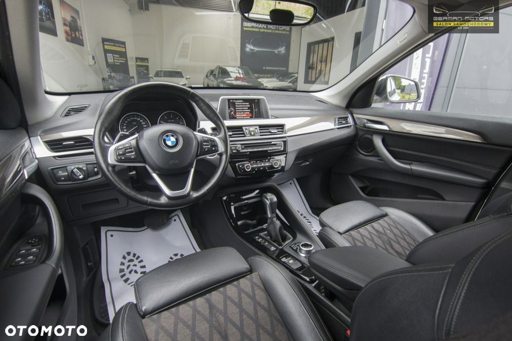 BMW X1 xDrive18d xLine - 27