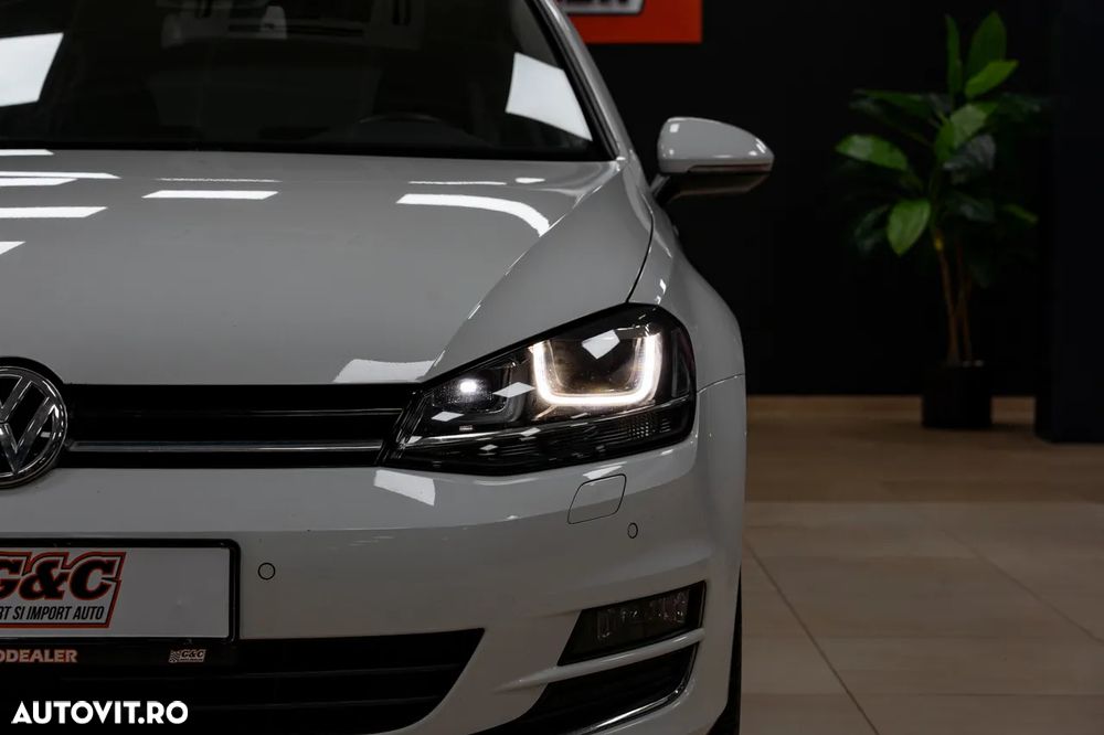Volkswagen Golf 1.4 TSI BlueMotion Technology DSG Highline - 21