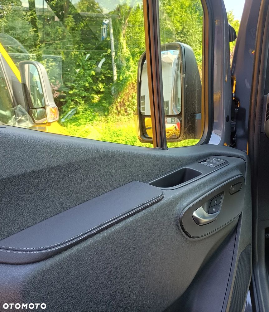 Mercedes-Benz Sprinter Furgon L2H2 - 4
