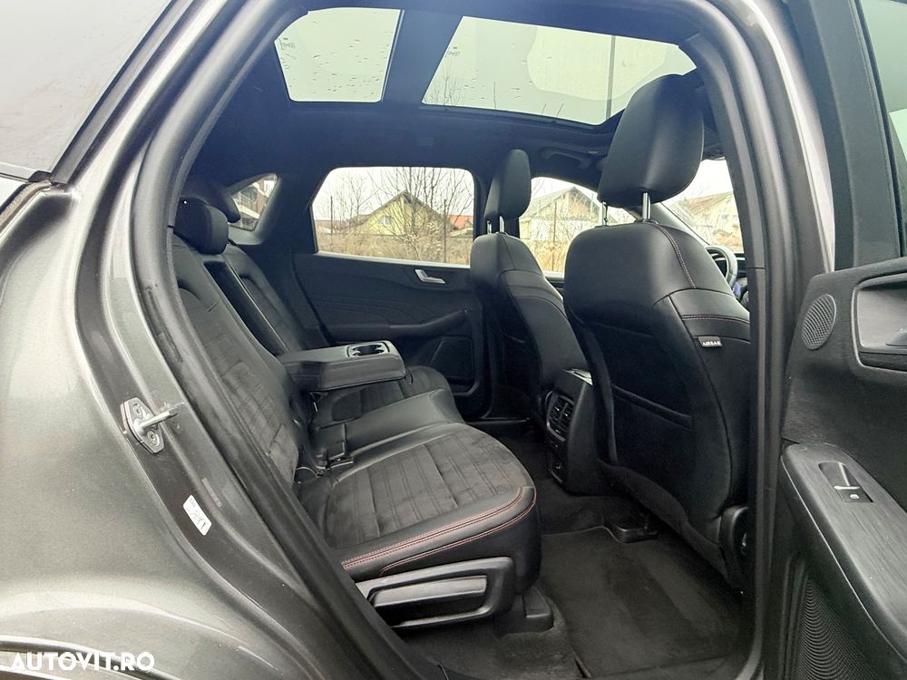 Ford Kuga 2.5 Duratec FHEV ST-LINE - 32