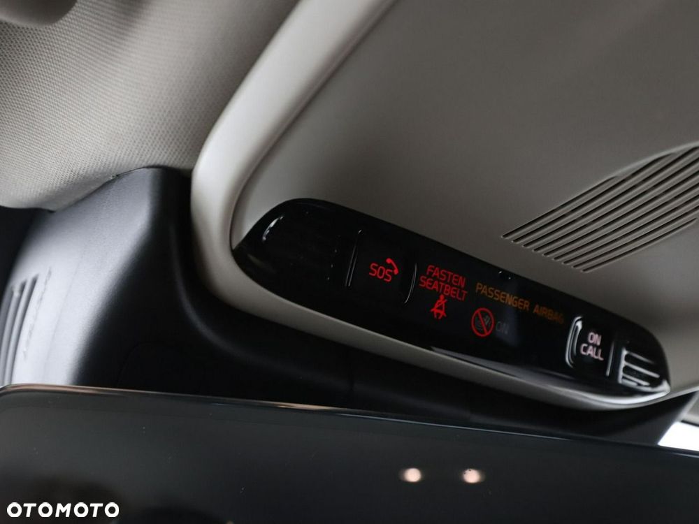 Volvo V60 D3 Momentum - 35