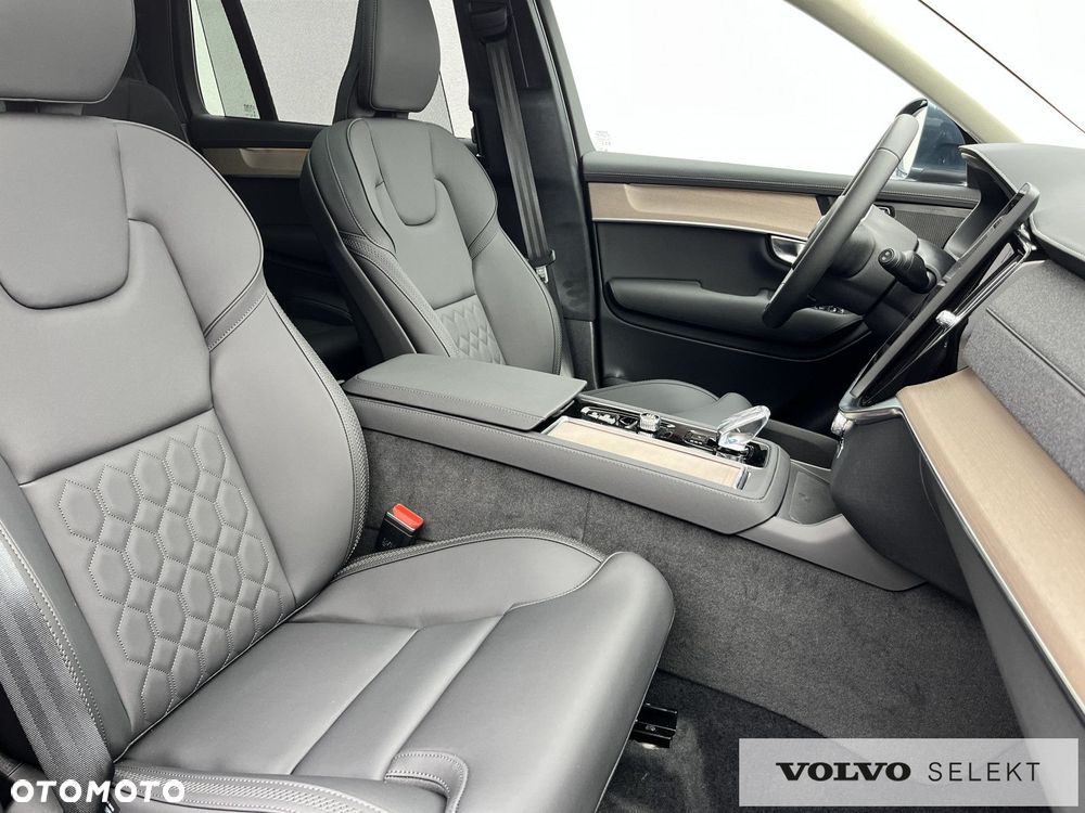 Volvo XC 90 - 40