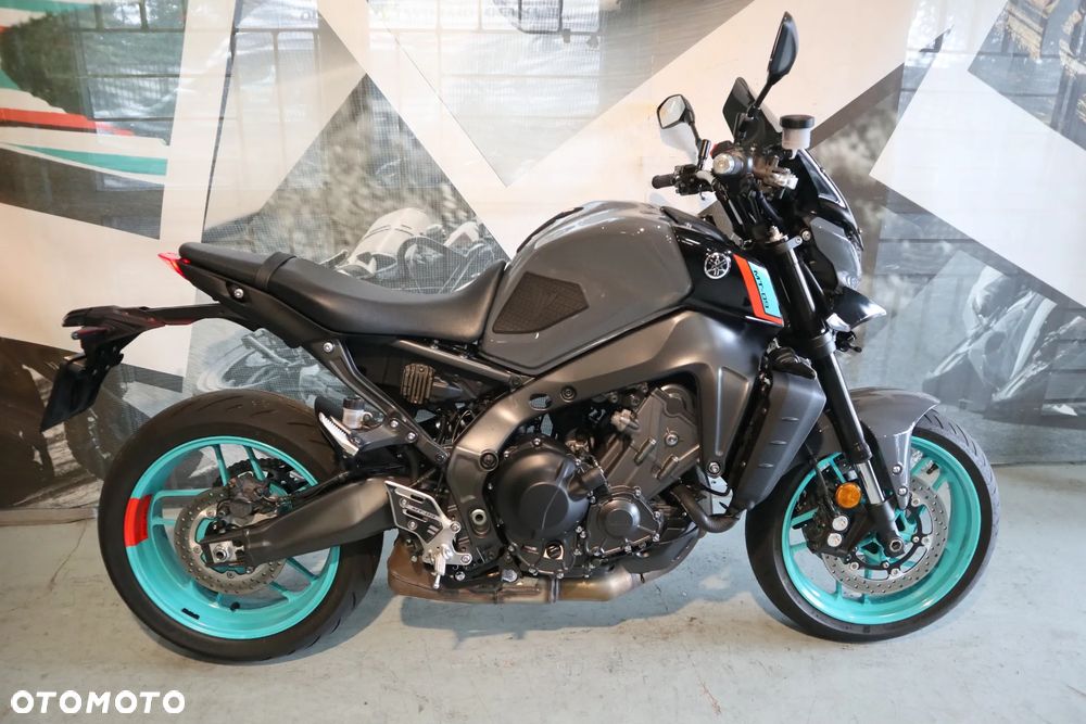 Yamaha MT - 17