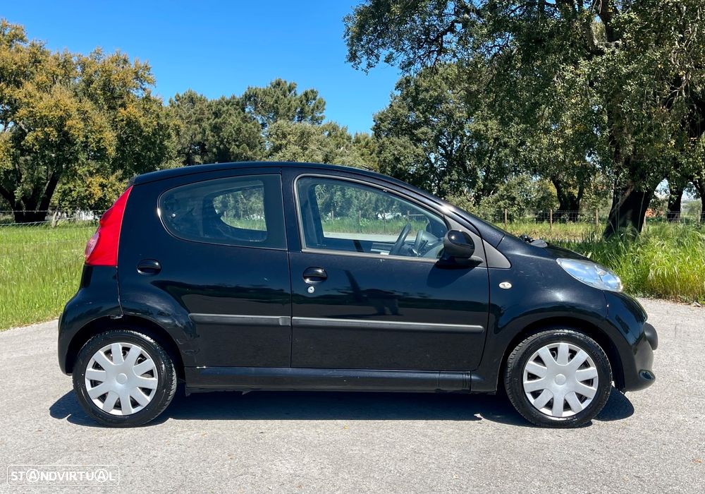 Peugeot 107 1.0 Urban - 4