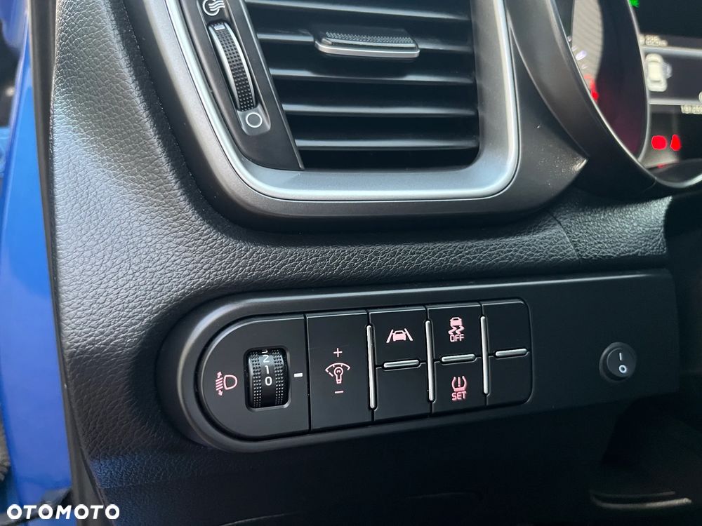 Kia Ceed 1.5 T-GDI M - 16